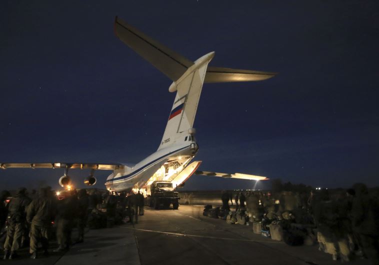طائرة روسية ذات مزايا استخباراتية عالية في قاعدة حميم..ماهي مواصفاتها؟